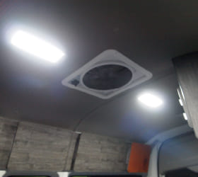 アパッチ　室内灯1