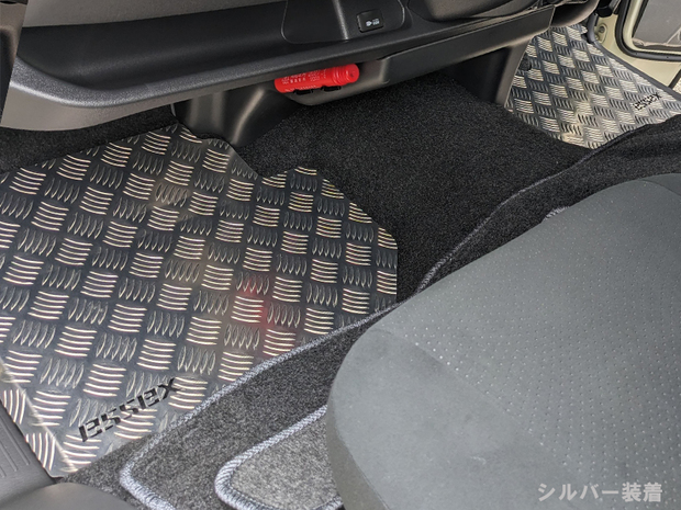 ES アルミフロアパネル ハイエース用 ナロー／ワイド用2